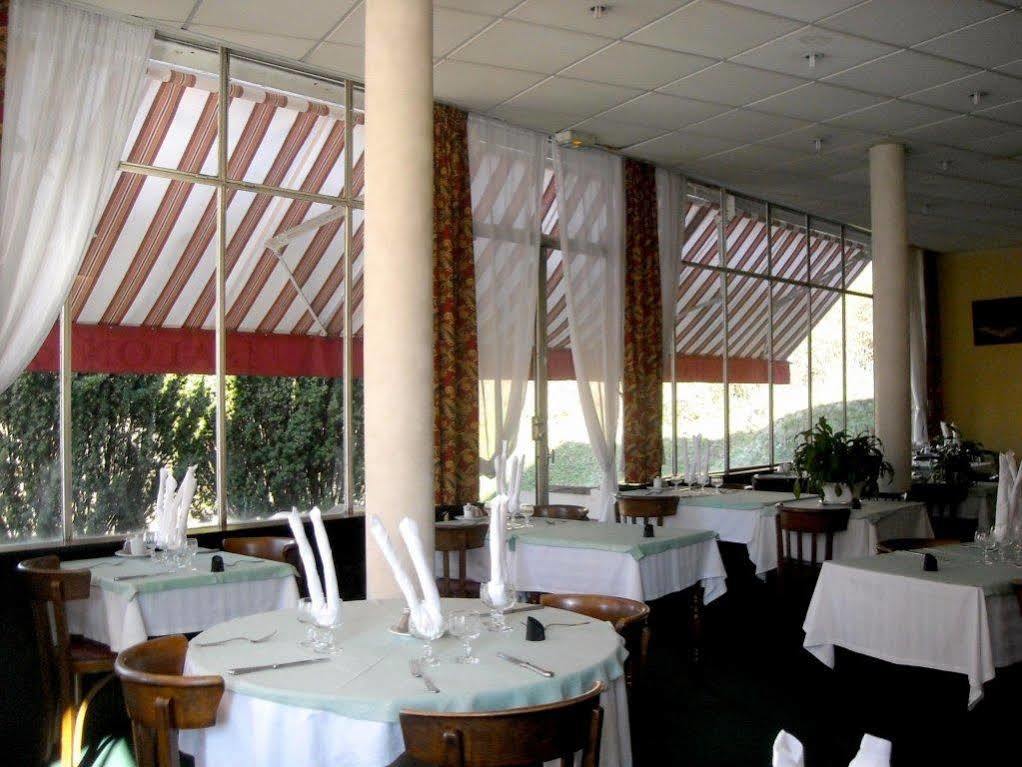 ליזיו Logis Terrasse Hotel מראה חיצוני תמונה